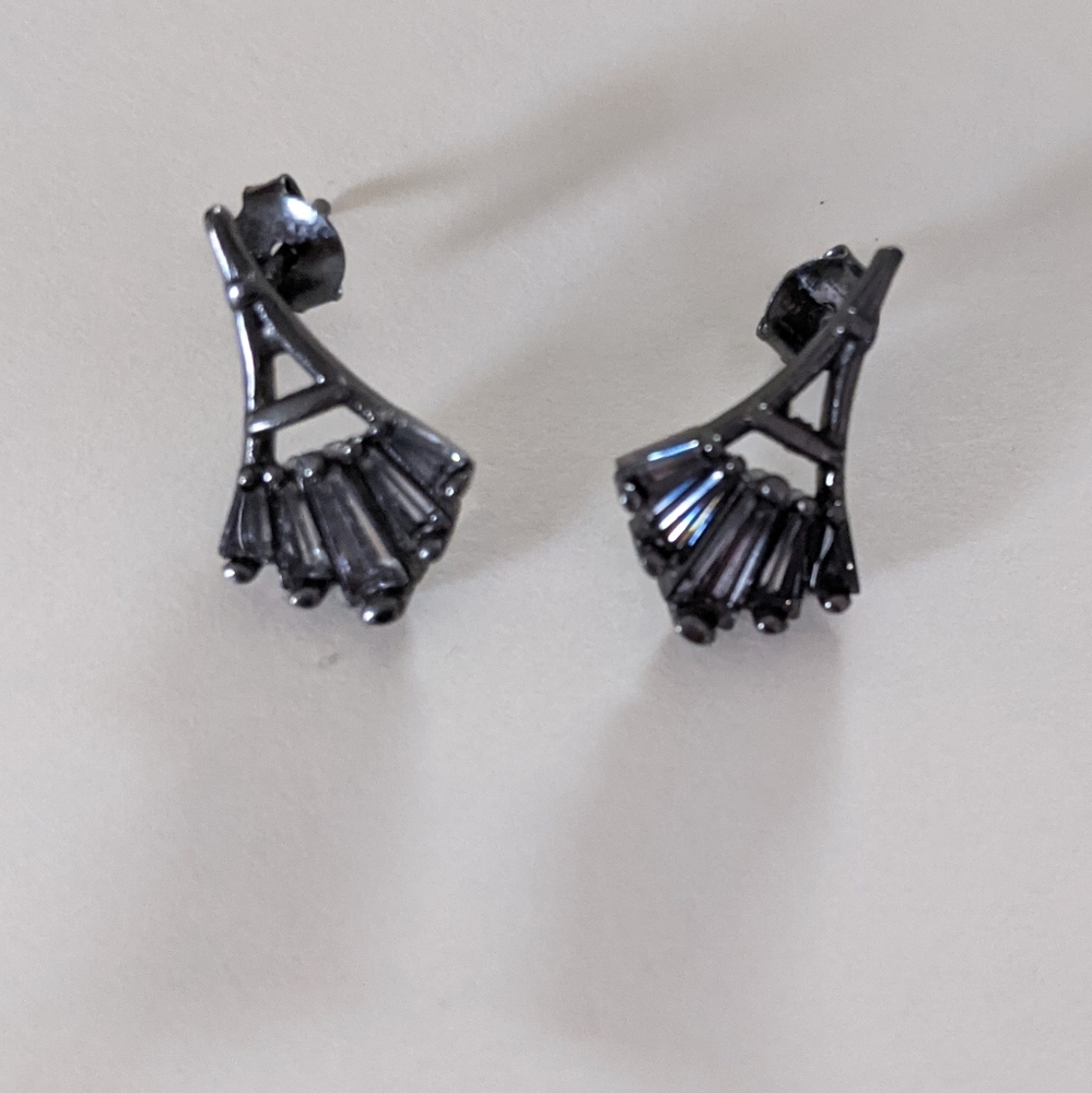 Sterling silver ear rings - never been worn